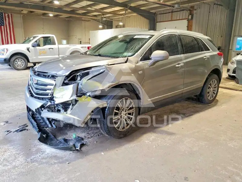 2017 Cadillac XT5 photo