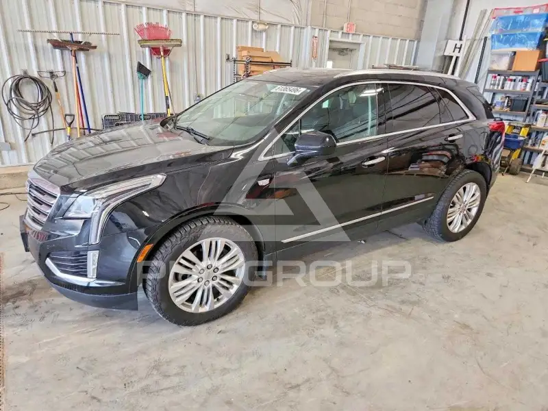 2017 Cadillac XT5 photo