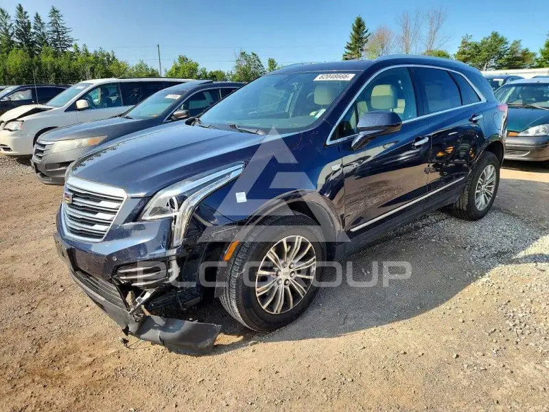 2017 Cadillac XT5 photo