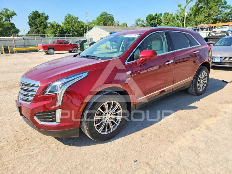 2017 Cadillac XT5 photo