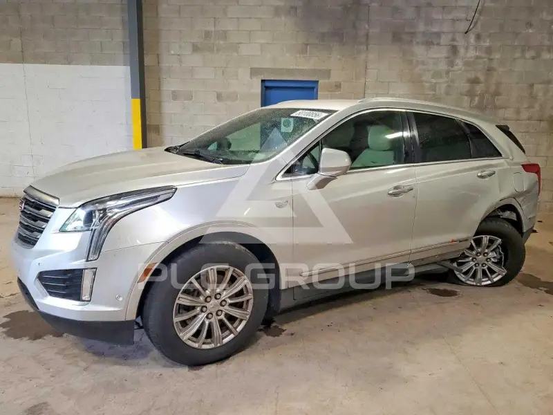 2017 Cadillac XT5 photo