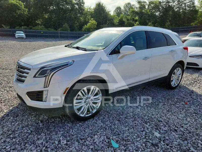2017 Cadillac XT5 photo