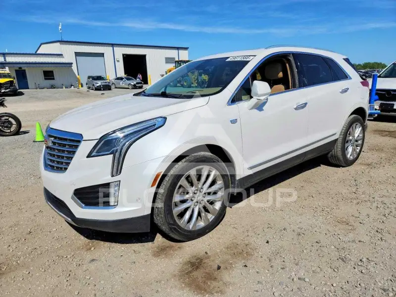 2017 Cadillac XT5 photo