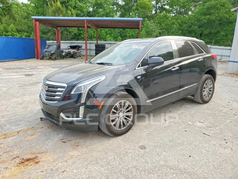 2017 Cadillac XT5 photo