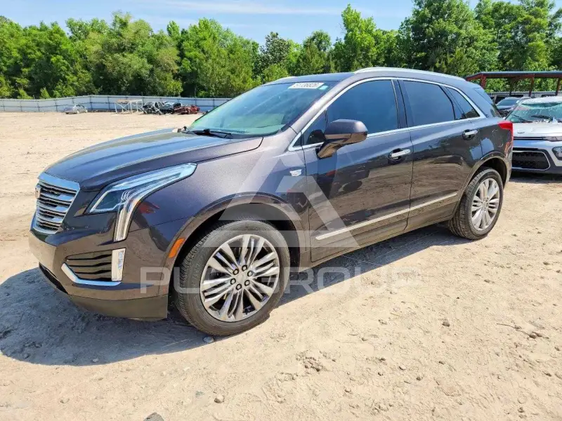 2017 Cadillac XT5 photo