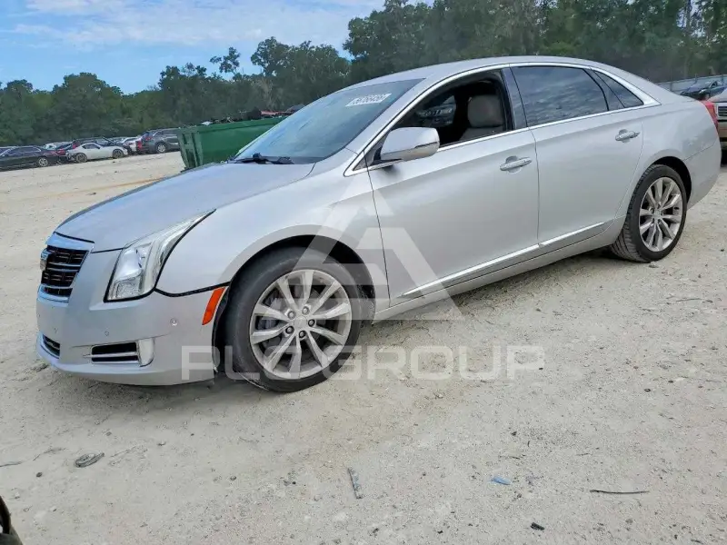 2017 Cadillac XTS photo