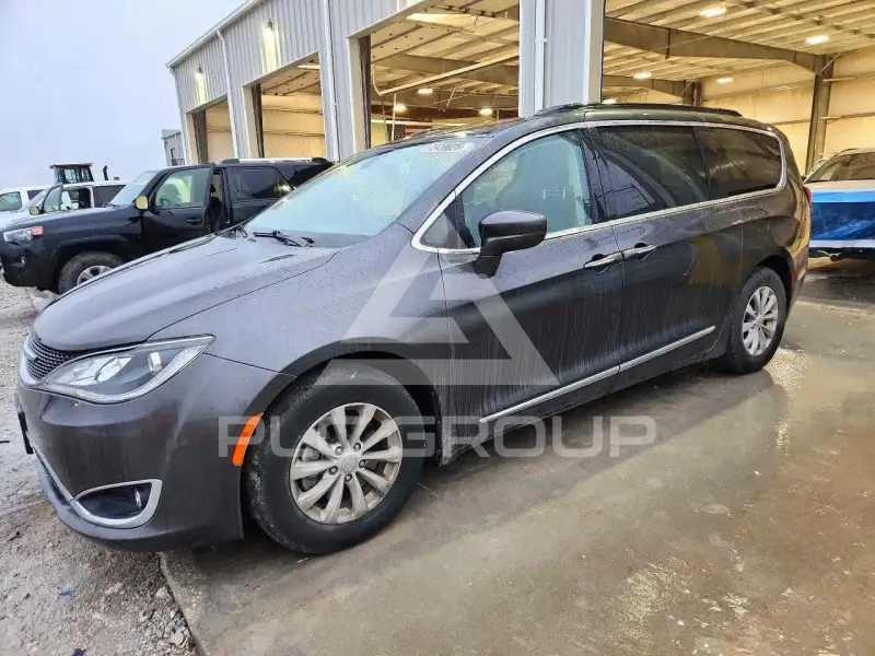 2017 Chrysler PACIFICA фото