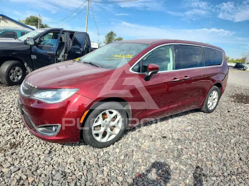 2017 Chrysler PACIFICA фото