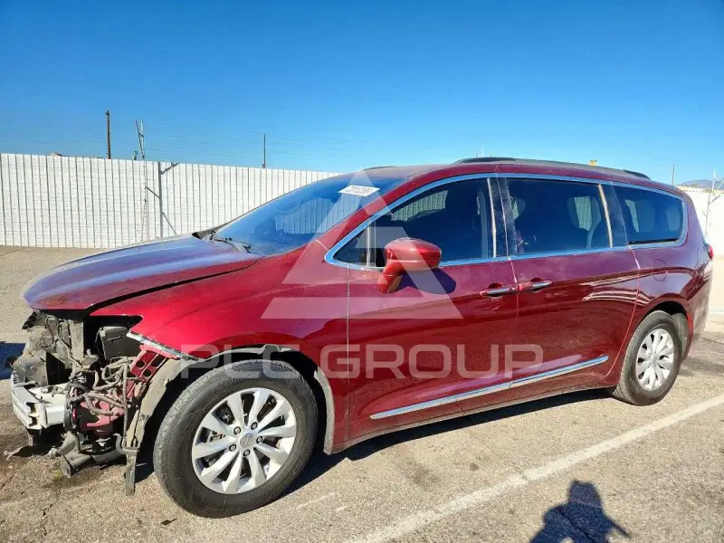 2017 Chrysler PACIFICA фото