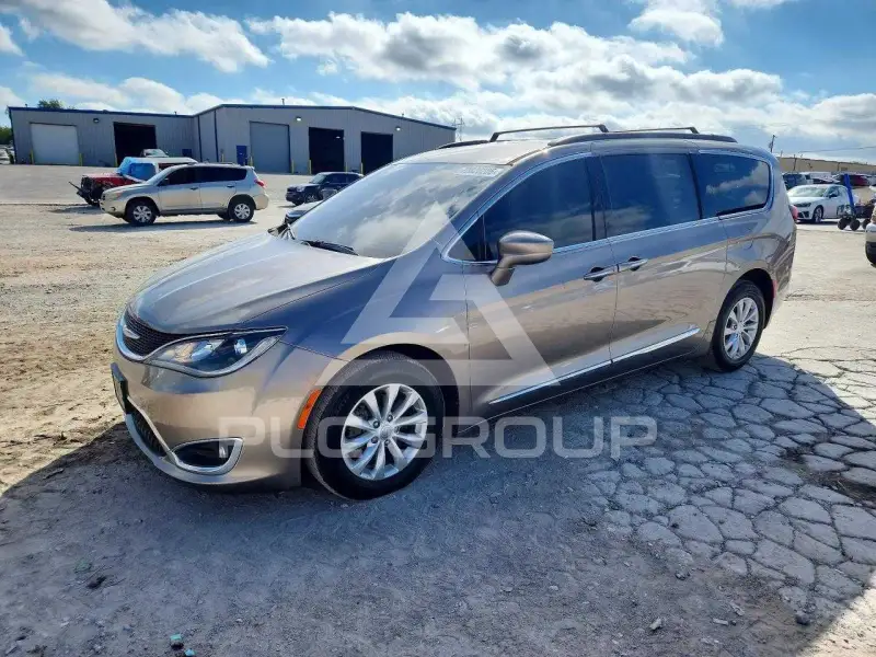 2017 Chrysler PACIFICA фото