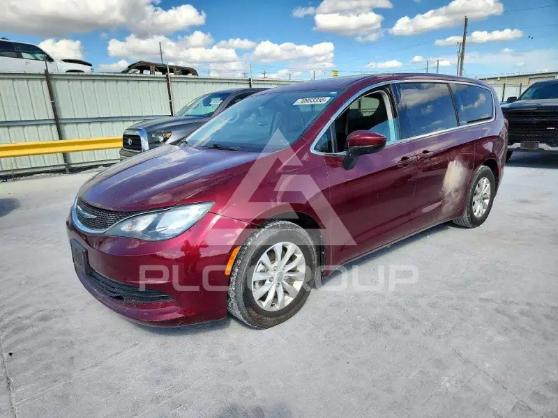 2017 Chrysler PACIFICA photo