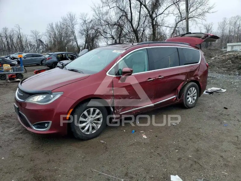 2017 Chrysler PACIFICA фото