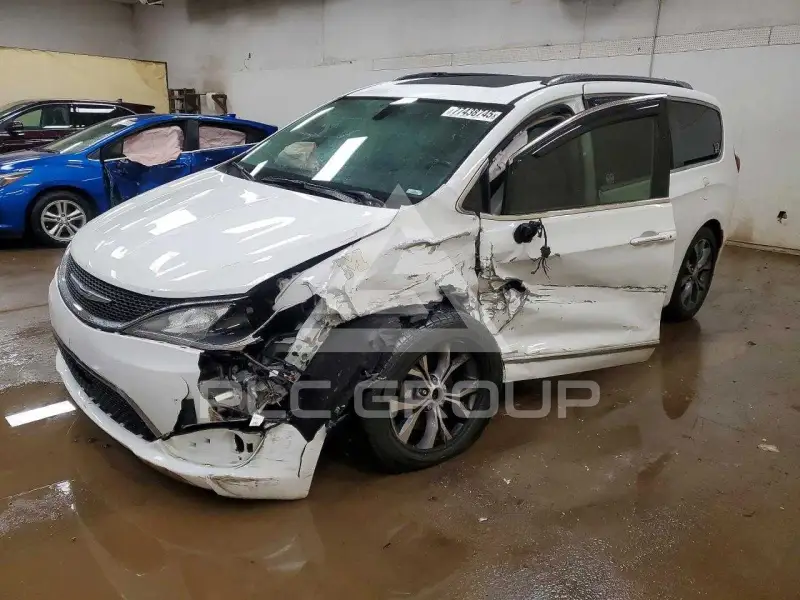 2017 Chrysler PACIFICA фото