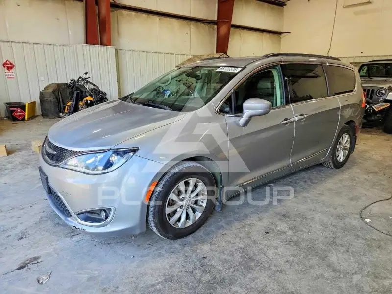 2017 Chrysler PACIFICA фото