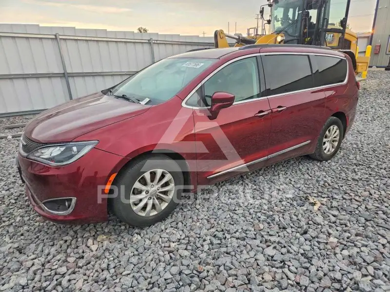 2017 Chrysler PACIFICA фото