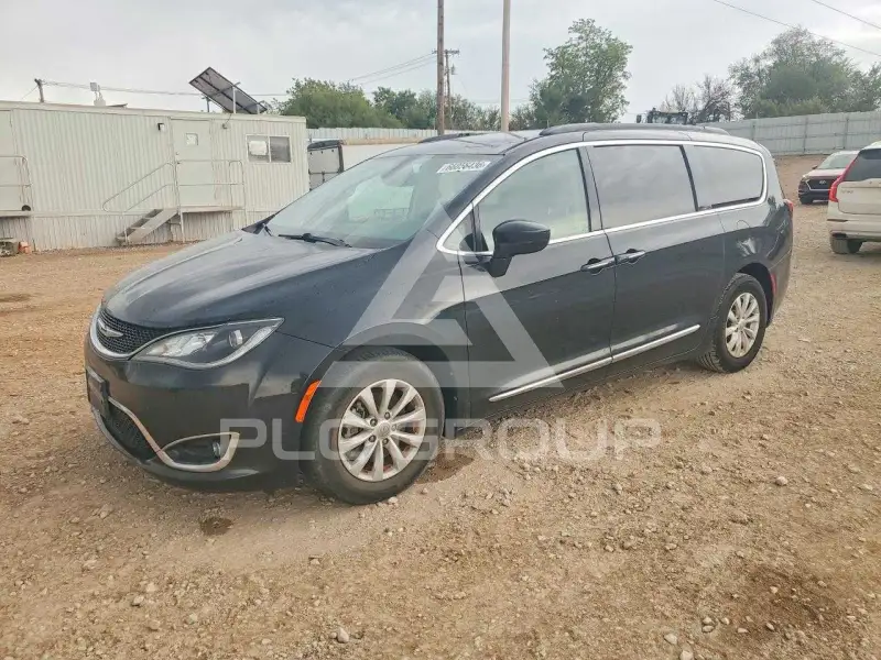 2017 Chrysler PACIFICA фото