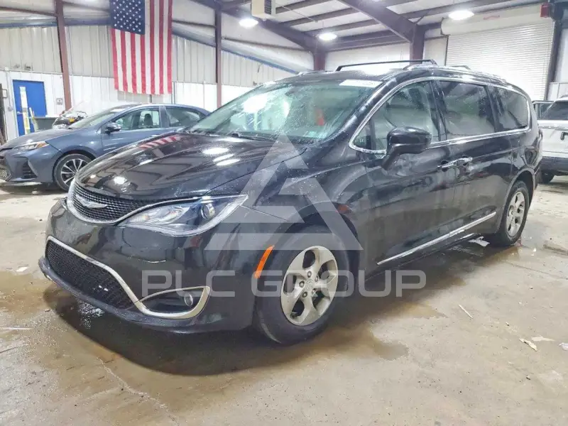 2017 Chrysler PACIFICA фото