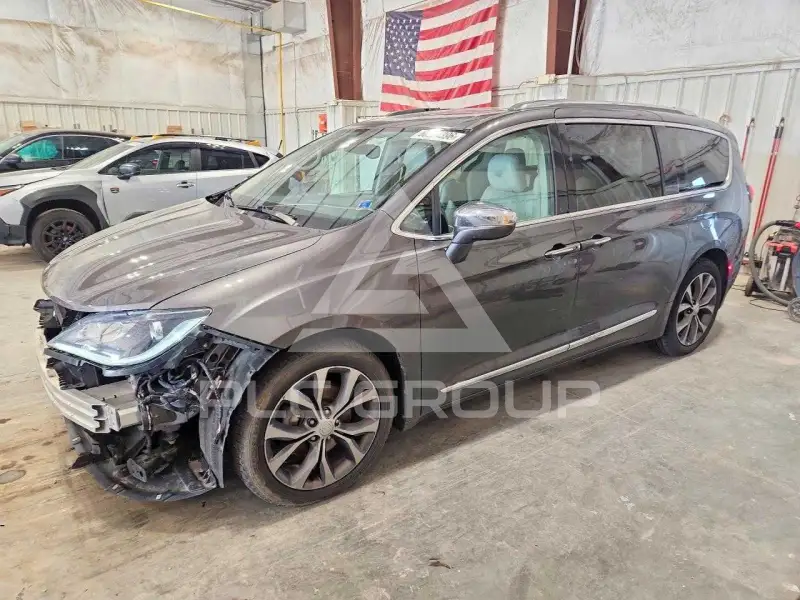 2017 Chrysler PACIFICA фото