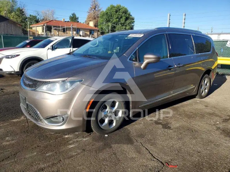2017 Chrysler PACIFICA фото
