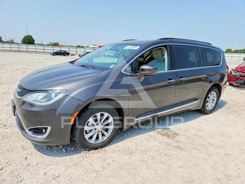 2017 Chrysler PACIFICA фото