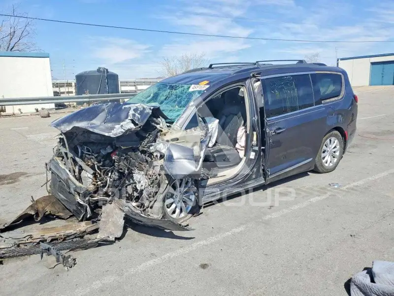 2017 Chrysler PACIFICA фото