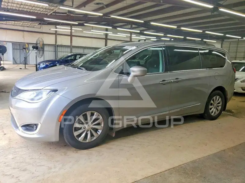 2017 Chrysler PACIFICA фото