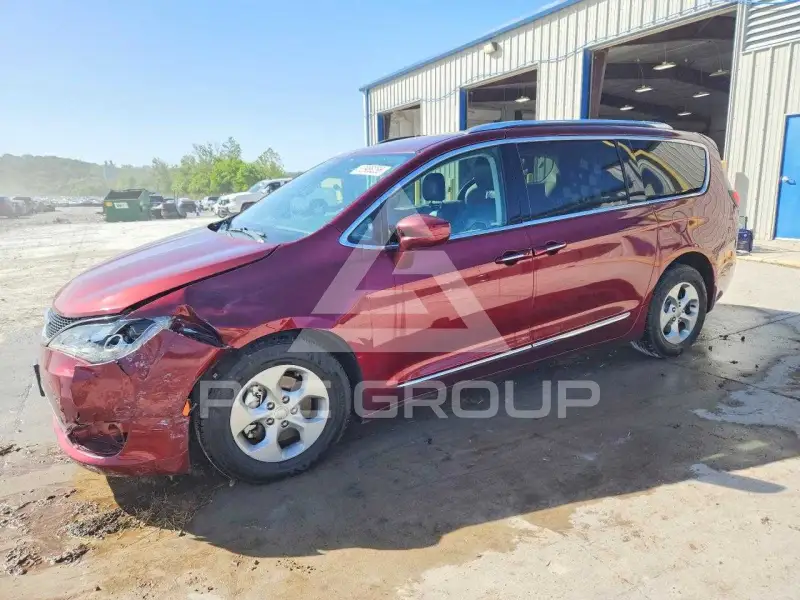 2017 Chrysler PACIFICA фото