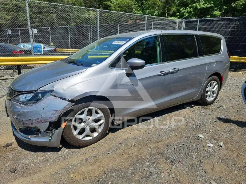 2017 Chrysler PACIFICA фото
