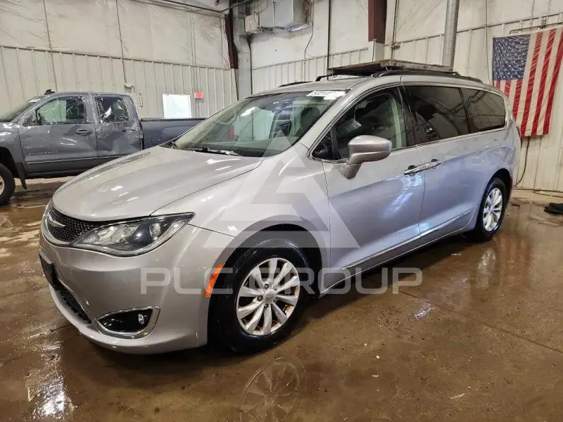 2017 Chrysler PACIFICA фото