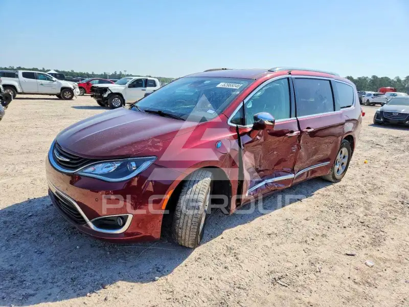 2017 Chrysler PACIFICA photo