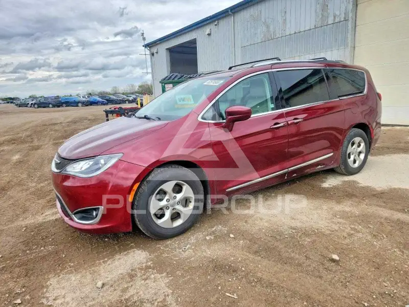 2017 Chrysler PACIFICA фото