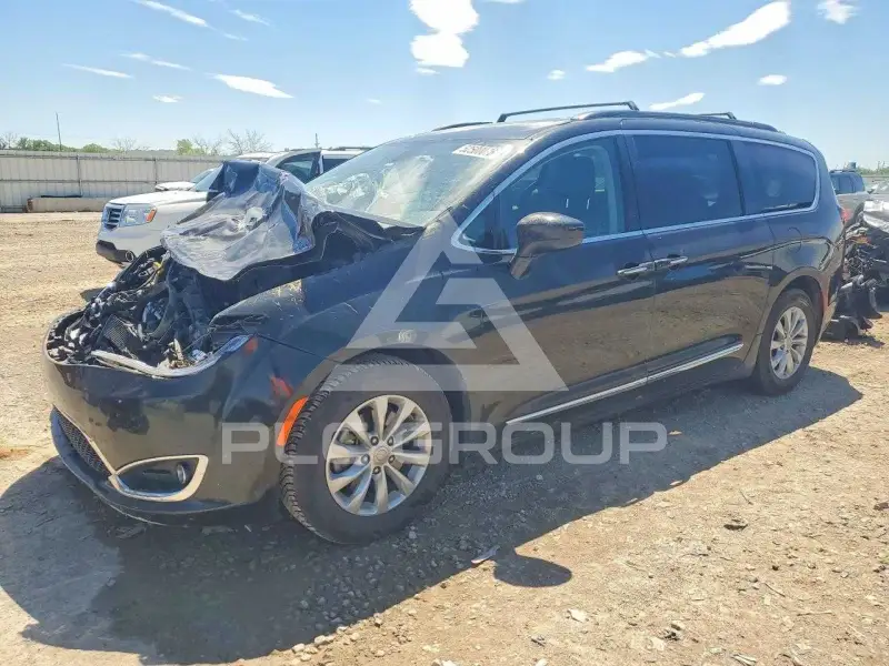 2017 Chrysler PACIFICA фото