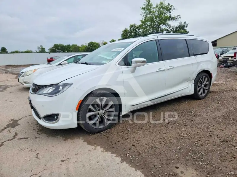 2017 Chrysler PACIFICA фото