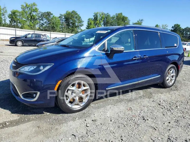 2017 Chrysler PACIFICA photo