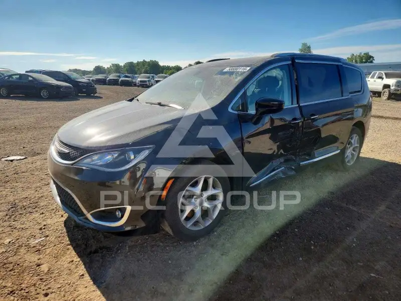 2017 Chrysler PACIFICA фото