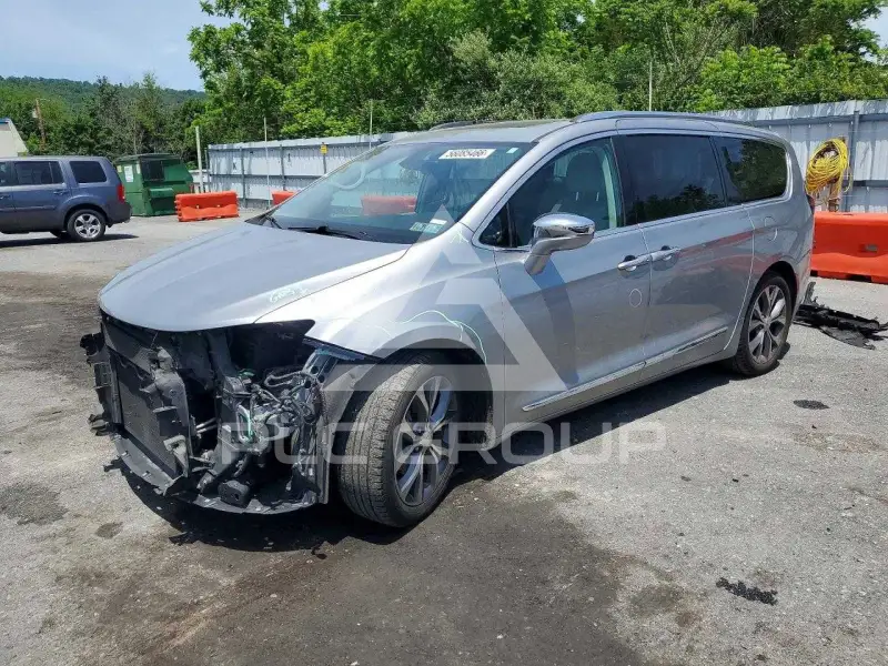 2017 Chrysler PACIFICA фото
