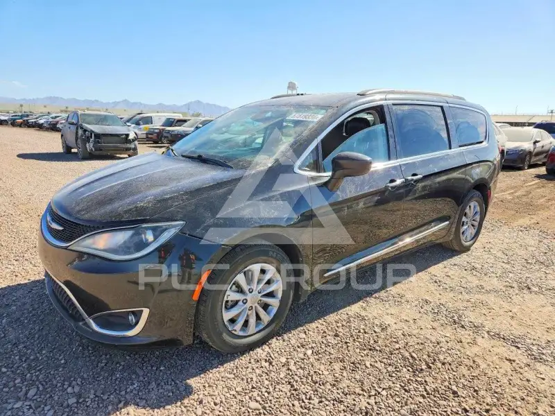 2017 Chrysler PACIFICA фото