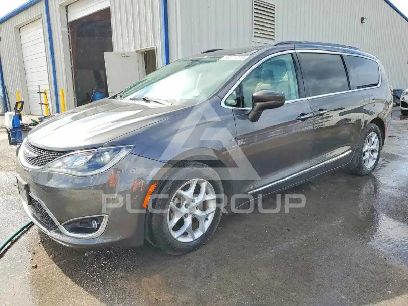2017 Chrysler PACIFICA фото