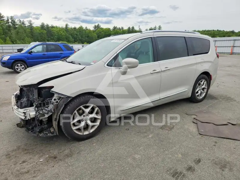 2017 Chrysler PACIFICA фото
