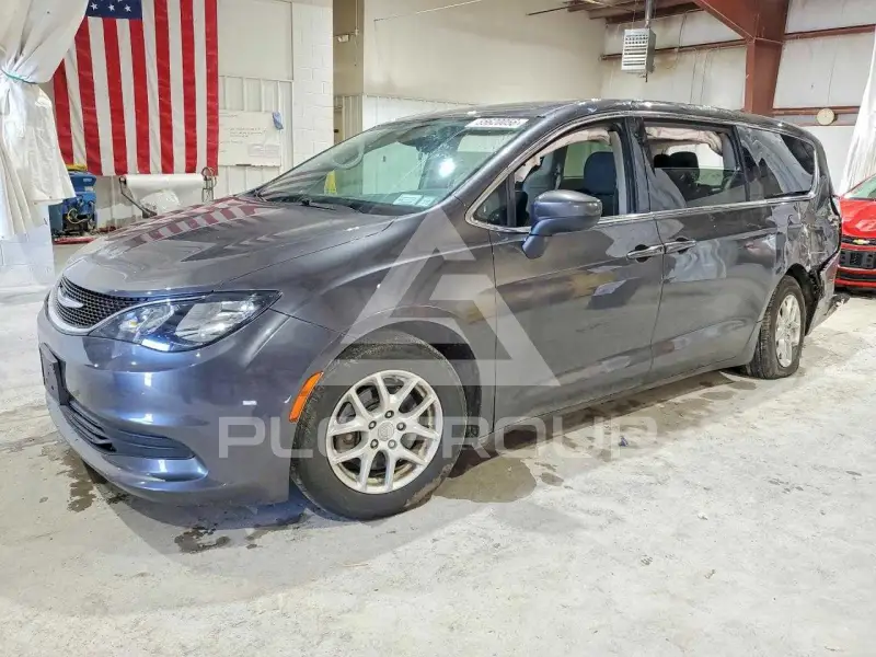 2017 Chrysler PACIFICA photo