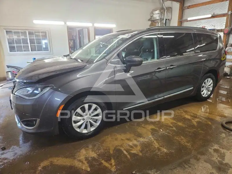 2017 Chrysler PACIFICA фото