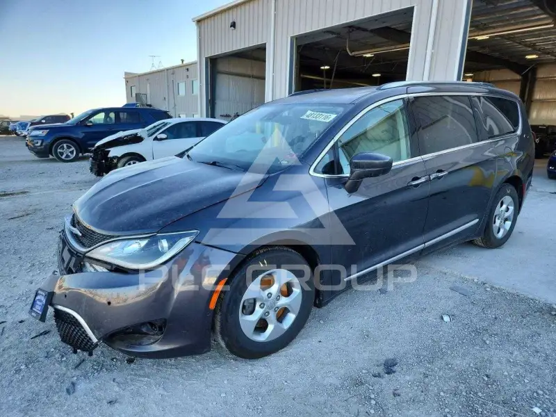 2017 Chrysler PACIFICA фото