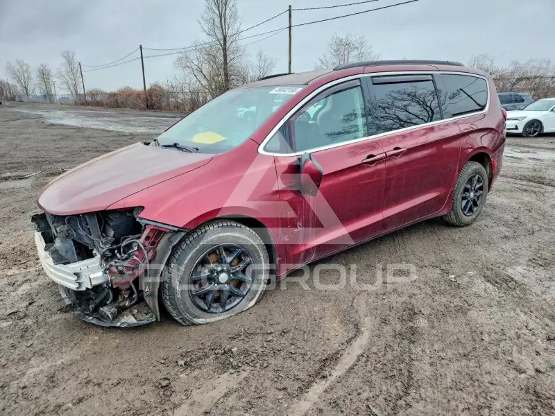 2017 Chrysler PACIFICA photo