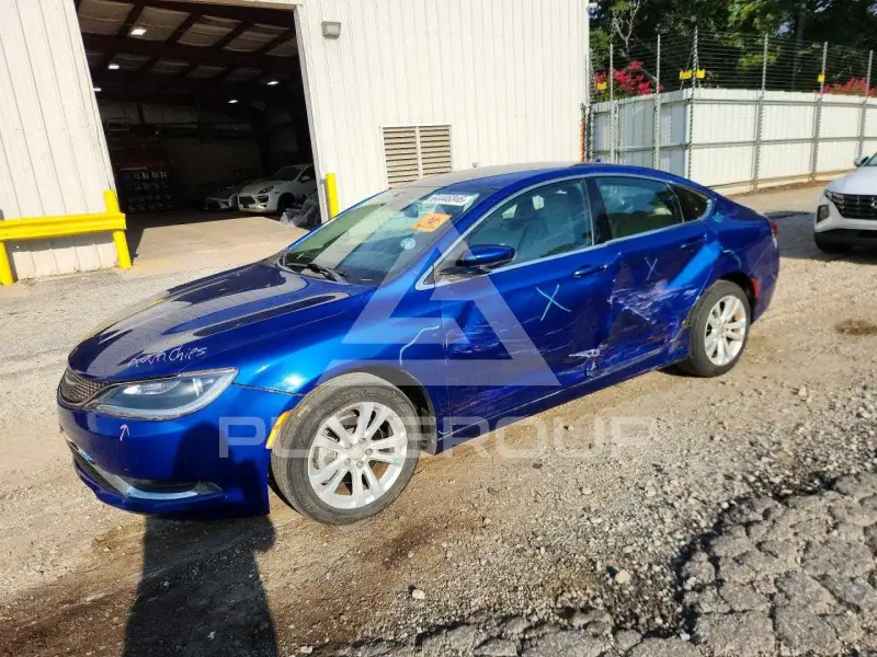 2017 Chrysler 200 photo