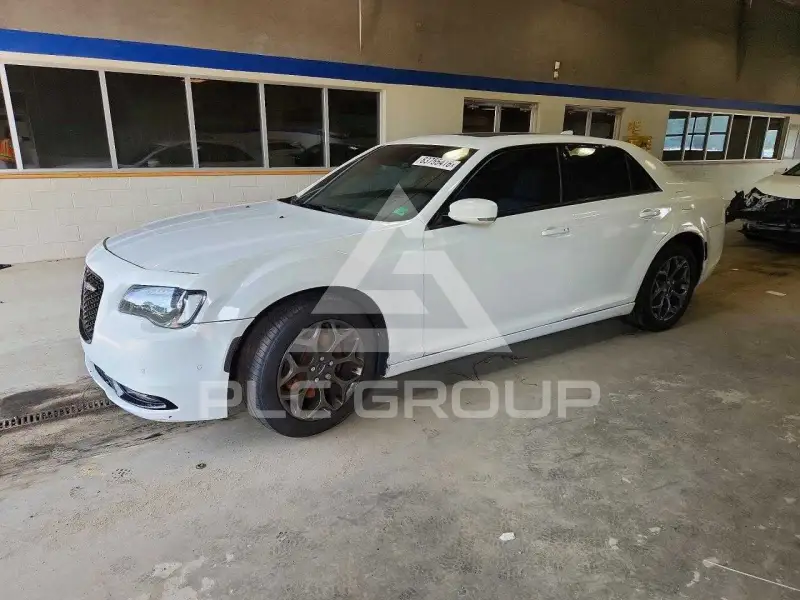 2017 Chrysler 300 photo