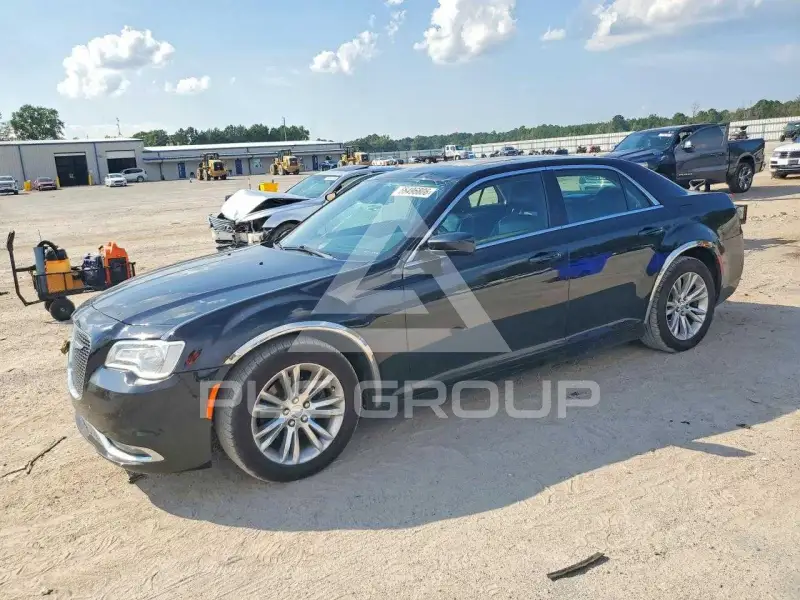 2017 Chrysler 300 фото