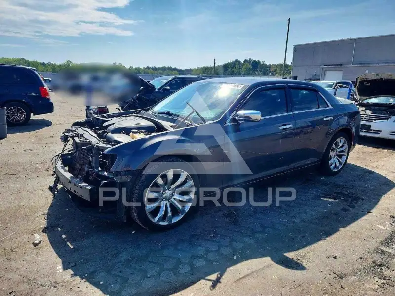 2017 Chrysler 300 фото