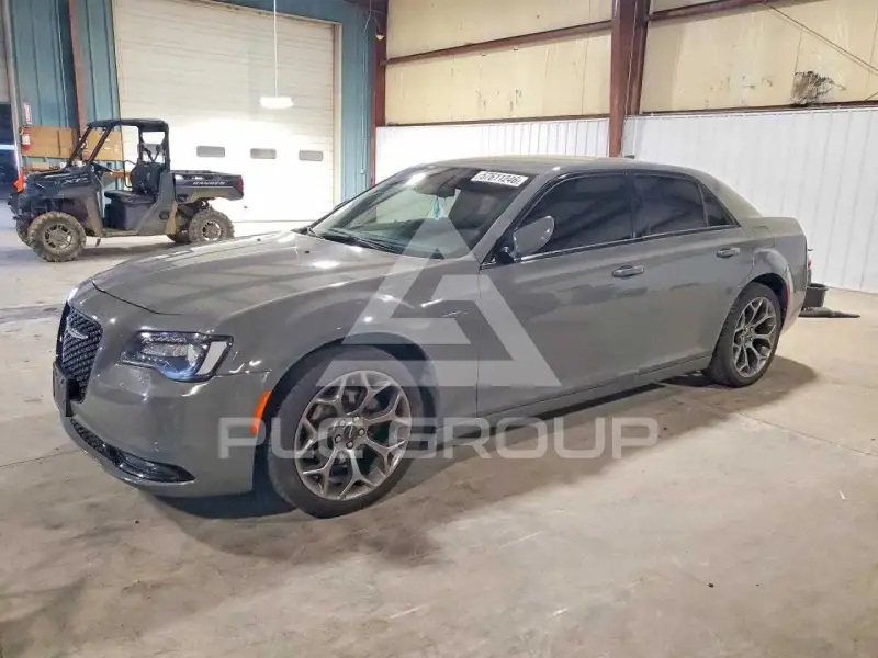 2017 Chrysler 300 фото