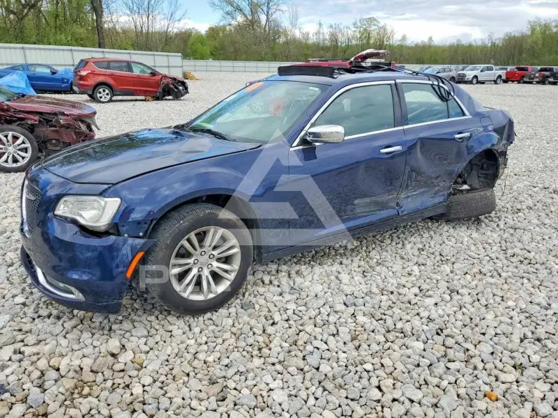 2017 Chrysler 300 фото