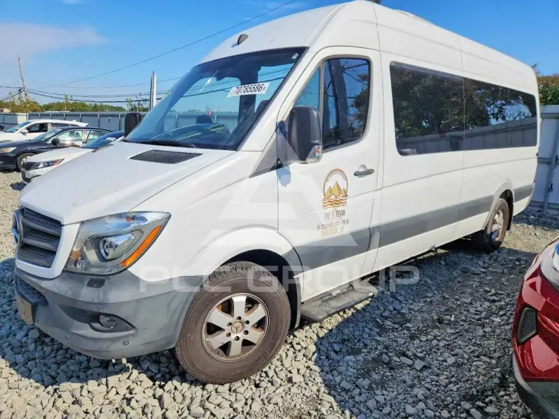 2017 Mercedes Benz Sprinter photo
